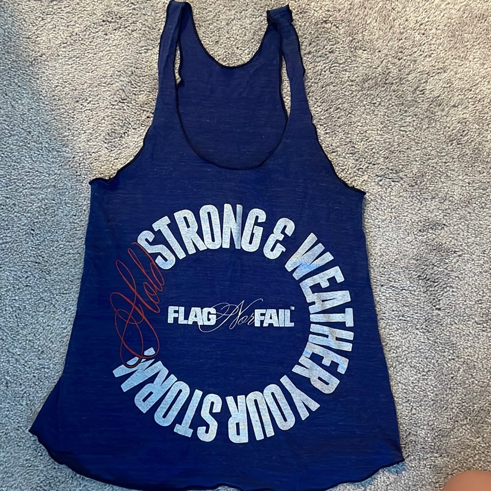 Flag nor fail gym tank.